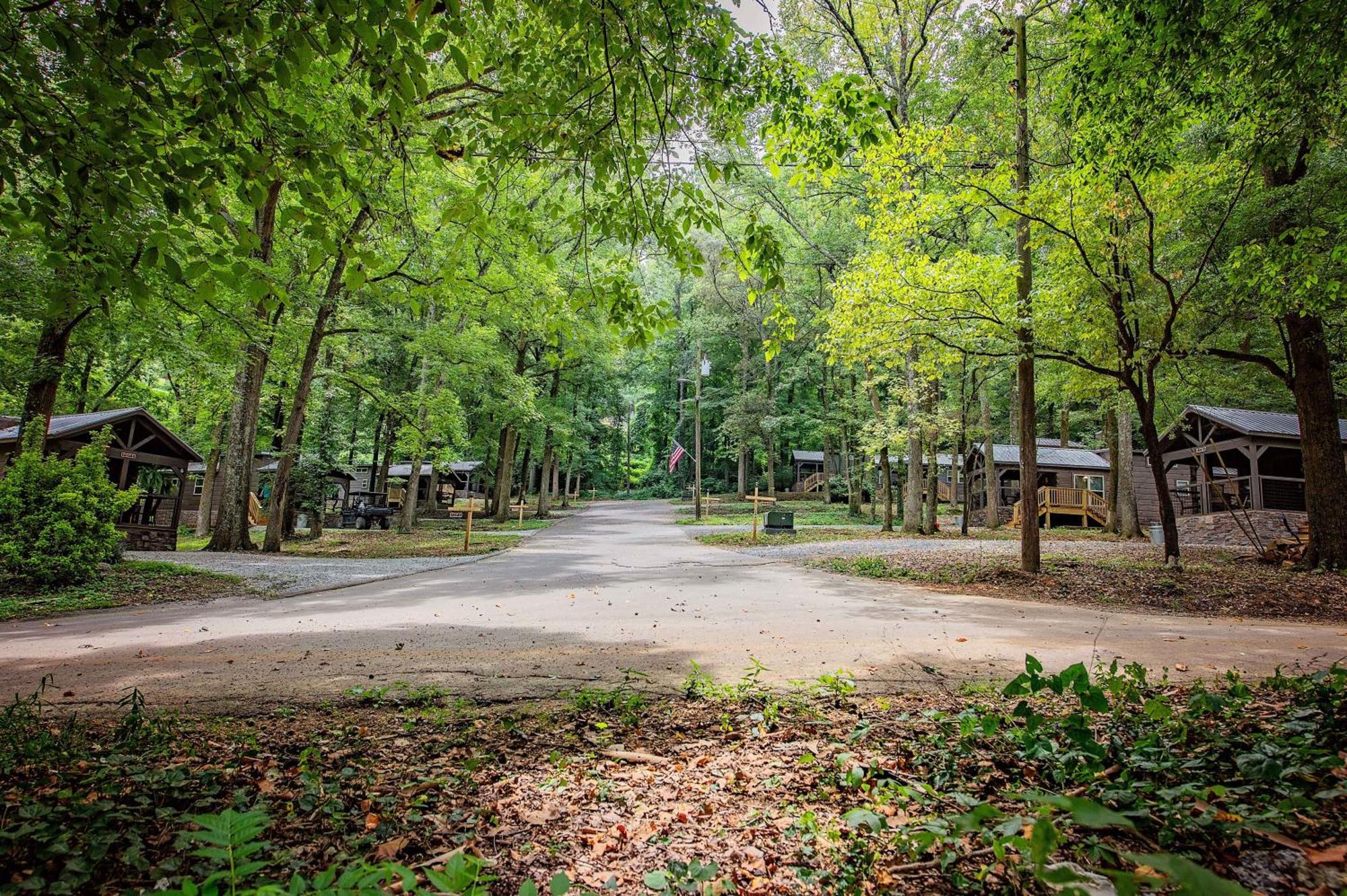 Ryon Tiny Home Cabin City-Side Rustic Retreat Chattanooga Kültér fotó